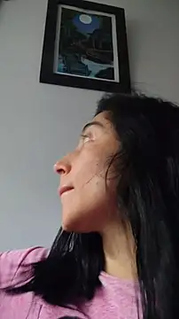 Snapshot of Elowyn chatting on November 2025 05:50:02 PM Elowyn online show from November 2025 05:50:02 PM