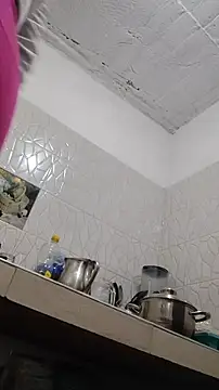 Snapshot of Elowyn chatting on December 2025 08:17:01 PM Elowyn online show from December 2025 08:17:01 PM