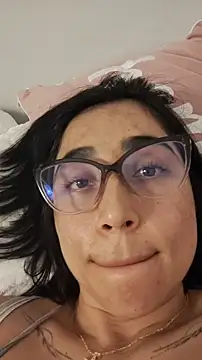 Snapshot of Elowyn chatting on December 2025 10:15:02 PM Elowyn online show from December 2025 10:15:02 PM