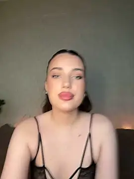 Ariana Sanderss online show from December 2025 09:47:01 AM