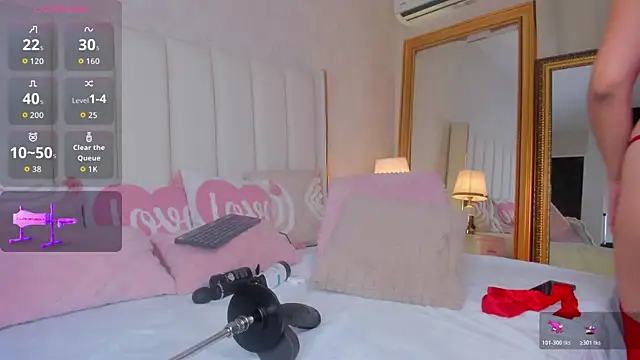 Snapshot of AriaJonnes_ chatting on December 2025 01:53:01 PM AriaJonnes online show from December 2025 01:53:01 PM