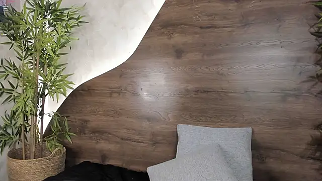 Snapshot of mia_lacy_ chatting on November 2025 07:46:02 PM mia lacy online show from November 2025 07:46:02 PM