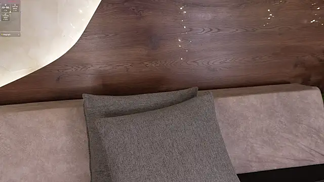 Snapshot of mia_lacy_ chatting on December 2025 08:04:01 PM mia lacy online show from December 2025 08:04:01 PM