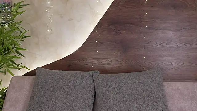 Snapshot of mia_lacy_ chatting on December 2025 09:22:01 PM mia lacy online show from December 2025 09:22:01 PM