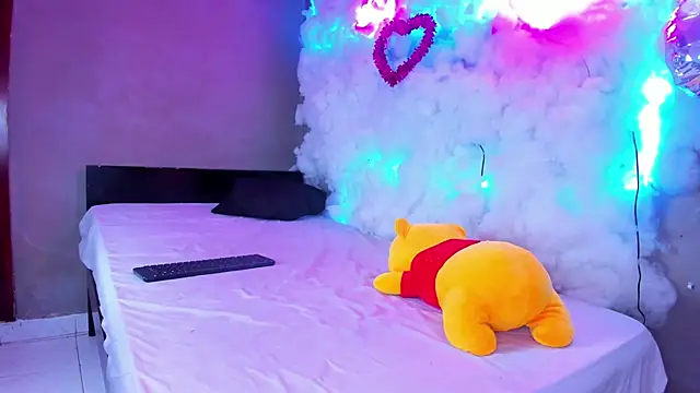 Yumeku 04  online show from March 2025 09:21:01 PM