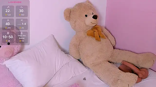 BritanyLin   online show from October 2025 05:17:02 AM