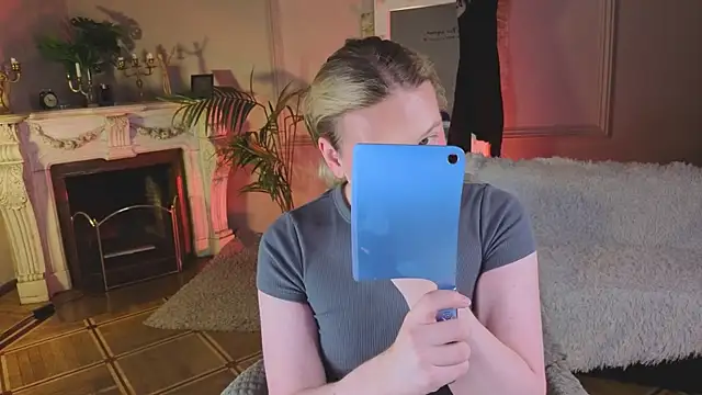 Snapshot of Jes_Solar chatting on October 2025 09:42:01 PM Jes Solar online show from October 2025 09:42:01 PM