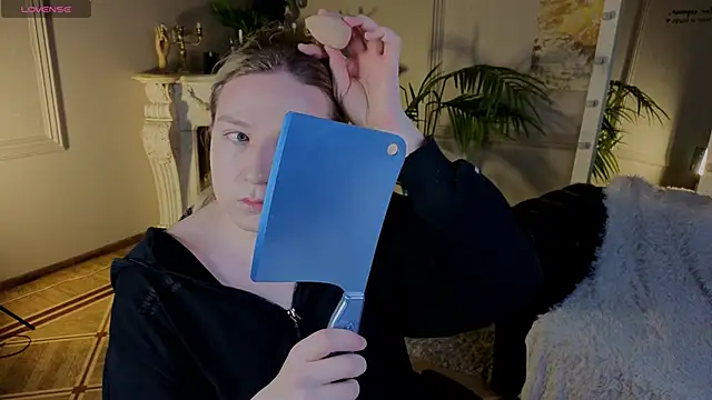 Snapshot of Jes_Solar chatting on November 2025 09:35:01 PM Jes Solar online show from November 2025 09:35:01 PM