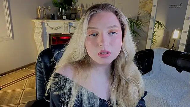 Snapshot of Jes_Solar chatting on November 2025 09:03:02 PM Jes Solar online show from November 2025 09:03:02 PM