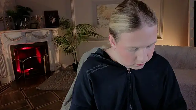 Snapshot of Jes_Solar chatting on November 2025 10:04:02 PM Jes Solar online show from November 2025 10:04:02 PM