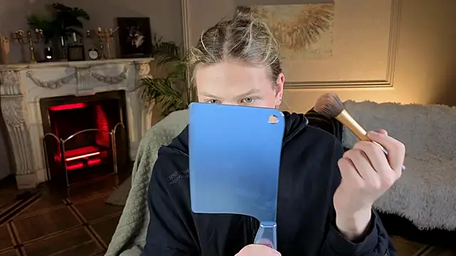 Snapshot of Jes_Solar chatting on November 2025 10:01:01 PM Jes Solar online show from November 2025 10:01:01 PM