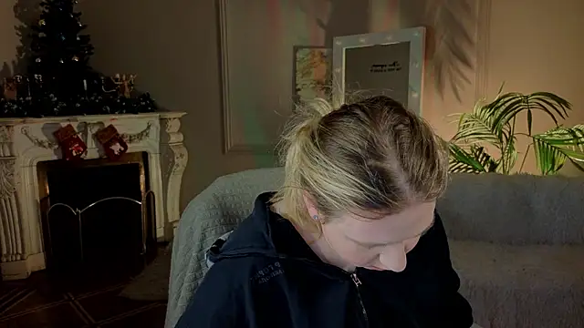 Jes Solar online show from December 2025 10:06:02 PM