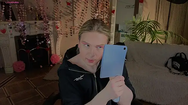 Jes Solar online show from February 2026 10:41:02 PM