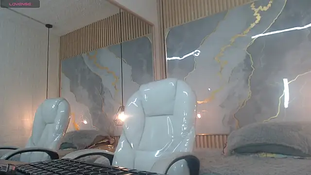 nei girl online show from December 2025 11:36:02 AM