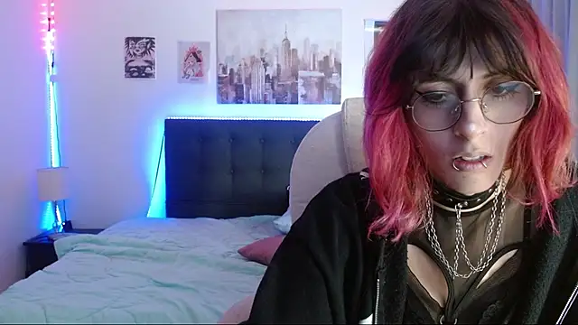 Snapshot of goth_minerva chatting on December 2025 02:04:01 PM goth minerva online show from December 2025 02:04:01 PM