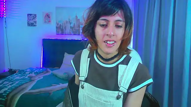 Snapshot of goth_minerva chatting on June 2026 01:37:02 PM goth minerva online show from June 2026 01:37:02 PM