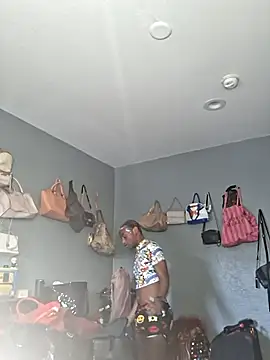 Snapshot of ItsBarbieBitcxxxx69 chatting on November 2025 05:46:02 PM ItsBarbieBitcxxxx69 online show from November 2025 05:46:02 PM