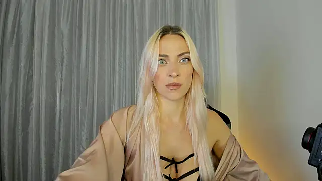  Miss Valentina  online show from April 2026 04:18:01 PM