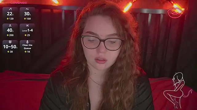 LuxSopphia online show from October 2025 05:52:01 AM