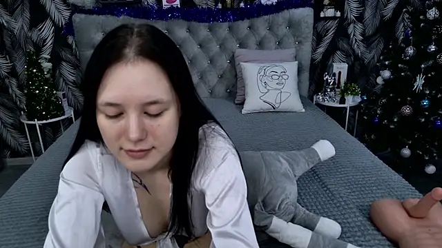 CarolineTenders online show from December 2025 01:14:01 AM