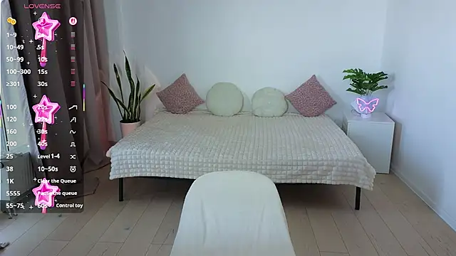 Nika Light online show from November 2025 11:31:02 AM