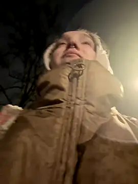 bambi lu online show from December 2025 07:44:01 PM