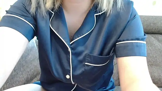saratannn online show from October 2025 11:49:02 PM
