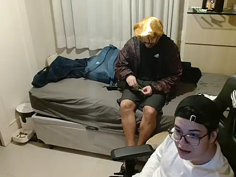 Snapshot of TimiidoSP011 chatting on November 2025 11:03:01 PM TimiidoSP011 online show from November 2025 11:03:01 PM