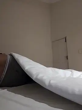 Snapshot of UAjit chatting on November 2025 06:54:02 PM UAjit online show from November 2025 06:54:02 PM