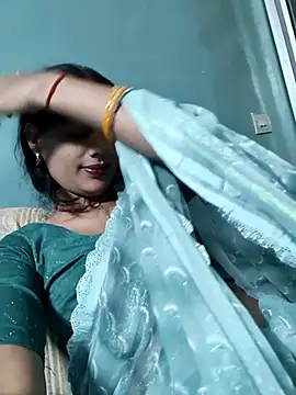 Snapshot of Eshwari_Chopra chatting on November 2025 01:17:01 AM Eshwari Chopra online show from November 2025 01:17:01 AM