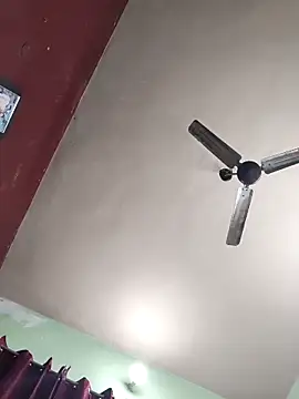 Snapshot of Eshwari_Chopra chatting on November 2025 05:12:01 PM Eshwari Chopra online show from November 2025 05:12:01 PM