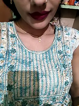 Snapshot of Eshwari_Chopra chatting on November 2025 06:46:02 AM Eshwari Chopra online show from November 2025 06:46:02 AM