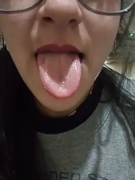 Camilitah online show from July 2026 06:35:02 PM
