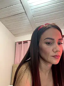 sofia8428 online show from November 2025 12:43:01 AM