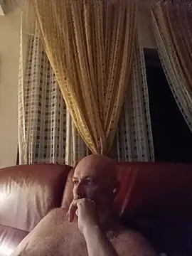 Alexis Bull online show from July 2026 10:25:02 PM