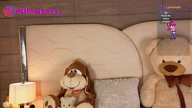 MilleyJones online show from September 2025 07:59:02 PM