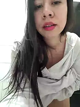 Snapshot of Yuli_Mars chatting on December 2025 03:14:02 AM Yuli Mars online show from December 2025 03:14:02 AM