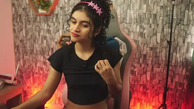 bonniie 98  online show from April 2026 05:06:01 PM