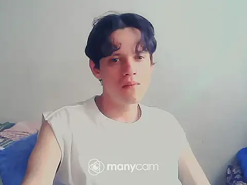 Snapshot of santihot089 chatting on September 2025 09:03:02 PM santihot089 online show from September 2025 09:03:02 PM