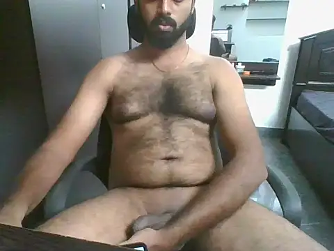 lovelyakash69 online show from December 2025 04:56:01 PM