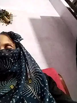 Soniy-Maax online show from October 2025 04:50:01 PM