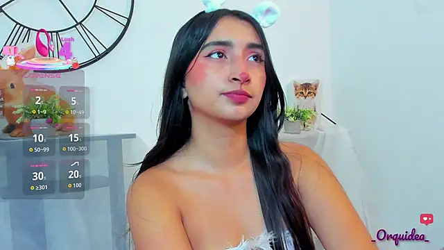 Snapshot of _Orquidea_ chatting on October 2025 01:35:02 PM Orquidea online show from October 2025 01:35:02 PM