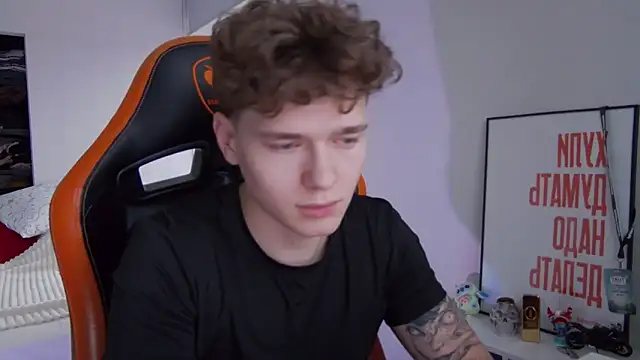 DanyDavis online show from November 2025 10:36:01 AM