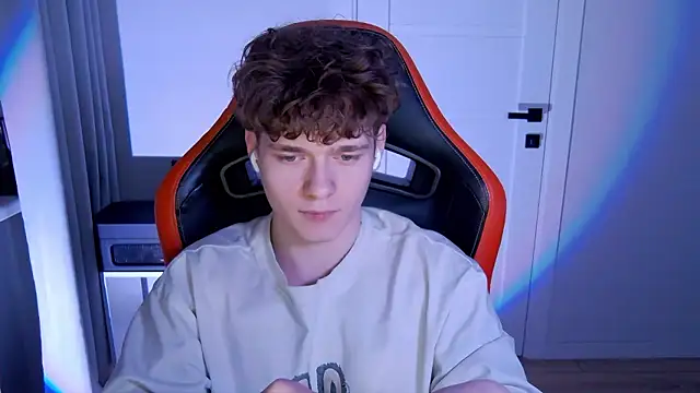 DanyDavis online show from January 2026 07:30:01 PM