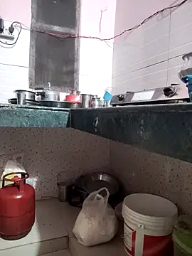 Desi Bhabi 01 online show from December 2025 02:37:02 PM