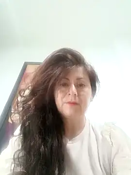 lunadicty online show from March 2025 10:26:01 PM