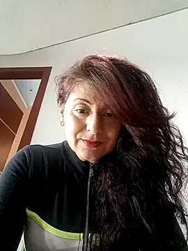 lunadicty online show from November 2025 10:24:01 PM