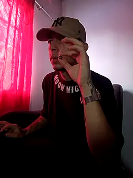 Snapshot of Chris__Jones chatting on September 2025 05:38:01 PM Chris Jones online show from September 2025 05:38:01 PM