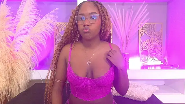 Snapshot of RachelStonne chatting on November 2025 12:51:01 PM RachelStonne online show from November 2025 12:51:01 PM