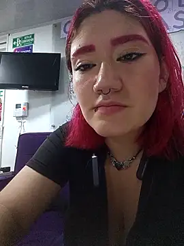 Cerecitaa02  online show from April 2026 11:31:01 PM